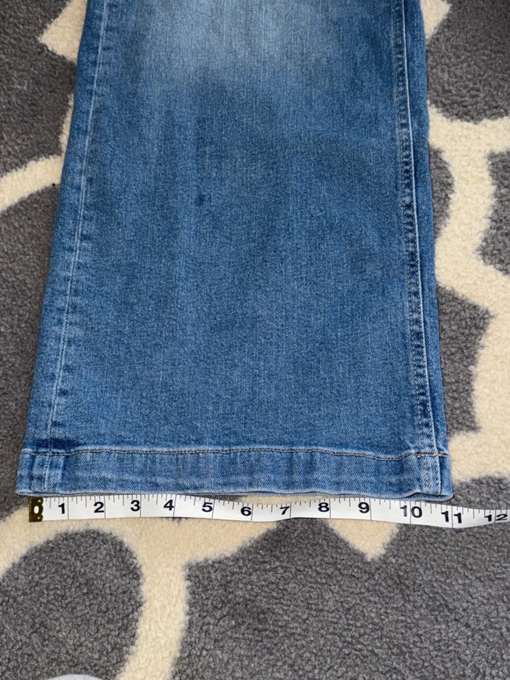 GAP High Rise Stride Ankle Jeans - Picture 4 of 8